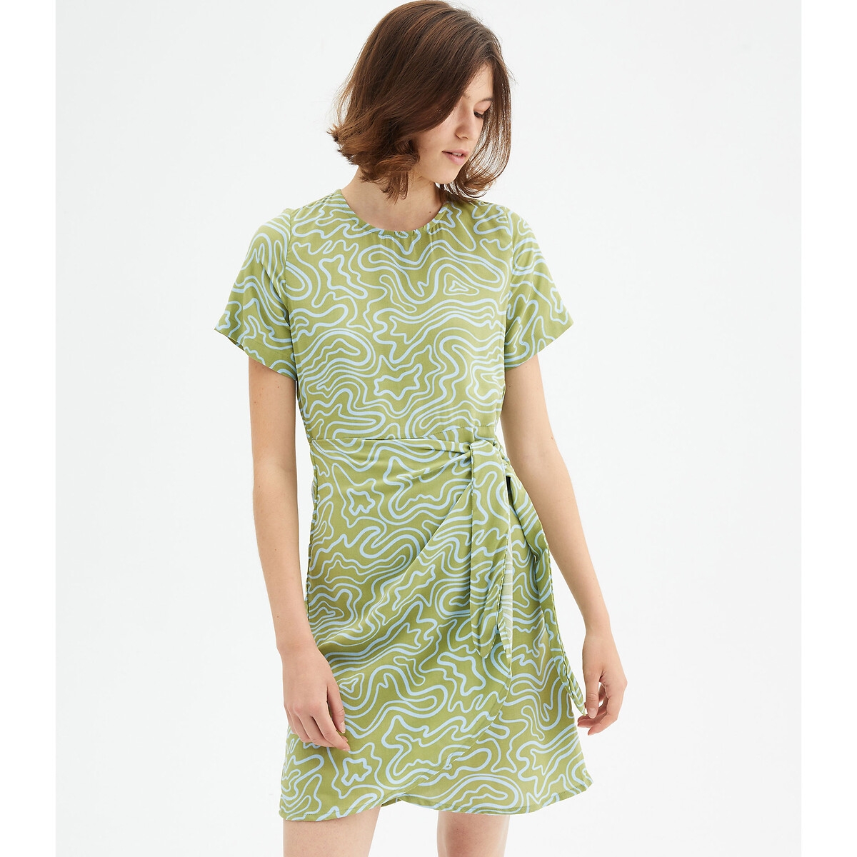 платье с запахом короткими рукавами и принтом m зеленый