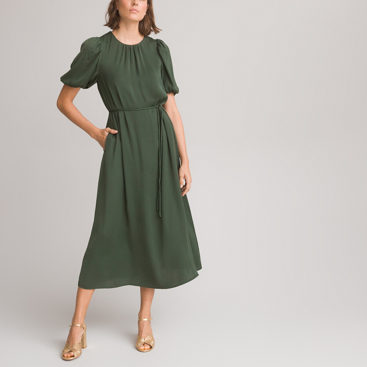 платье длинное расклешенное с круглым вырезом и короткими рукавами с напуском 42 зеленый
