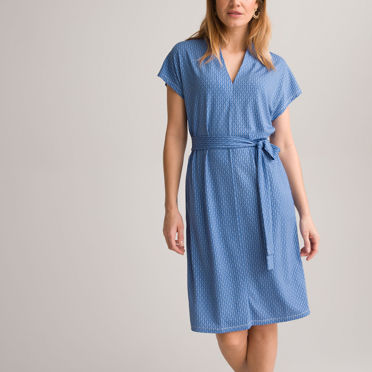 платье-миди прямое с графичным принтом 42 синий